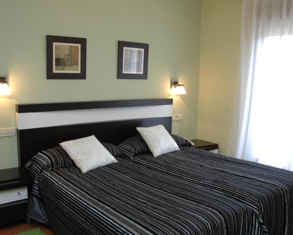 Hotel Hc Sigueenza Екстер'єр фото